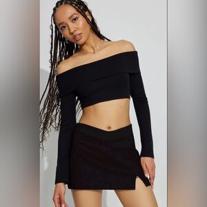 That’s Hot Mini V-Waist Skort
